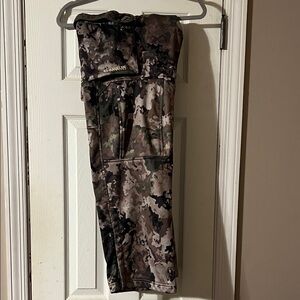 Magellan Outdoors Women's Camouflage Capris in Brown and Green